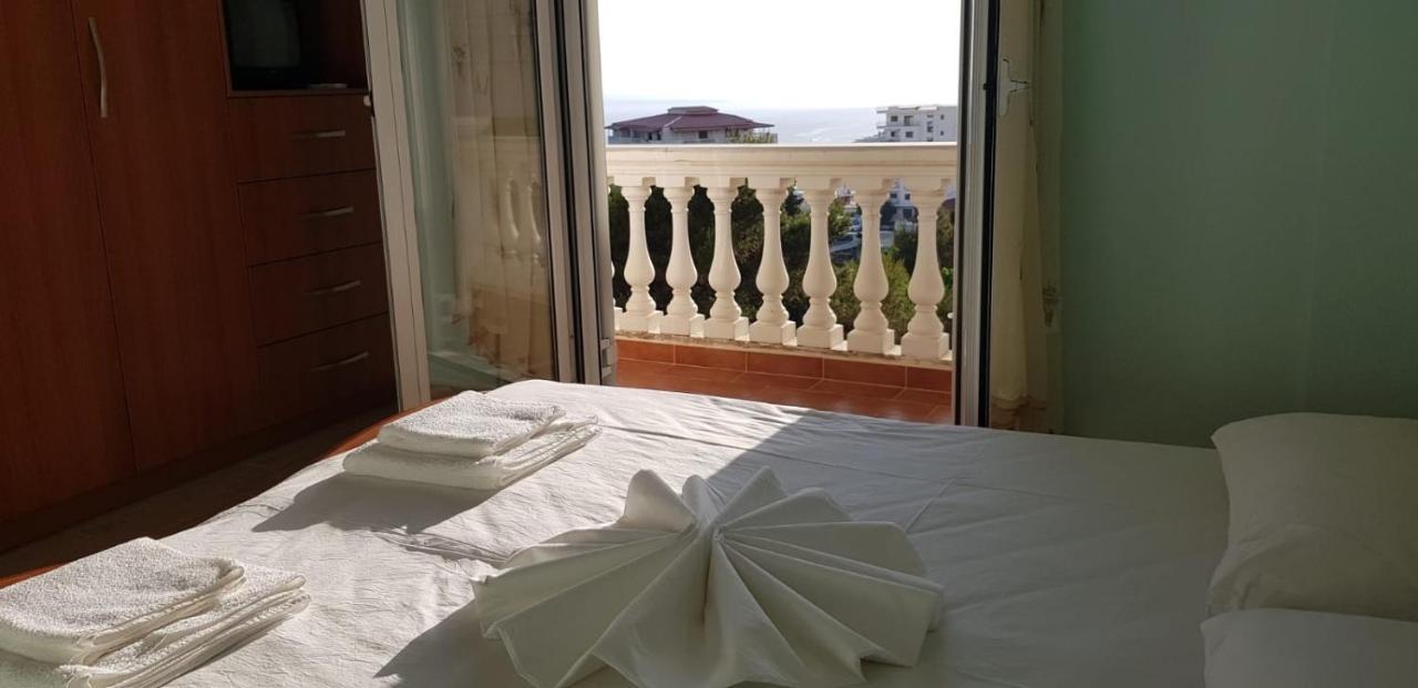 Stunning Sea View Apartments Sarandë Exterior foto